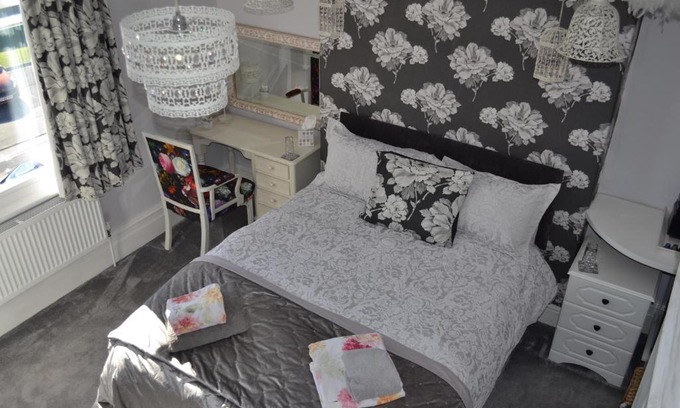 Longford Bed & Breakfast | Chilton House