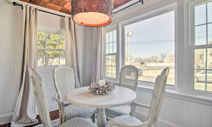 Chincoteague Cottage | Chincoteague Island Cottage ~ 2 Mi to Beaches