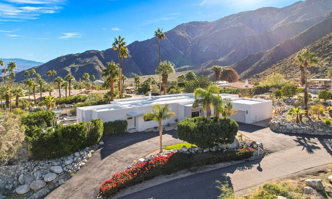 Little Tuscany House | Chino Canyon, Mid Century Modern, Palm Springs Hills Estate