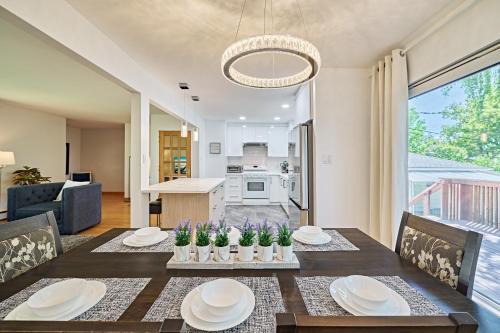Southwest Calgary House | Chinook Executive Entire House