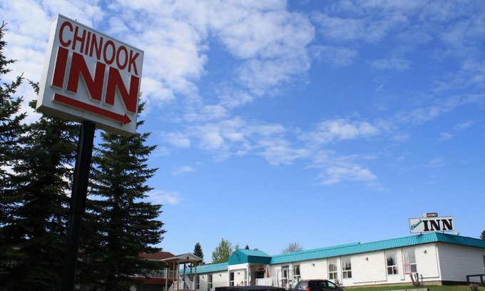 Rocky Mountain House Hotel | CHINOOK INN
