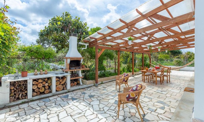 Santo Estevao Apartment | Chitaka's Organic Farmhouse in Ribatejo