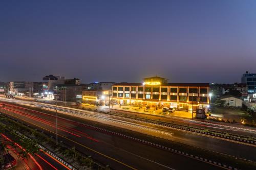 Bharatpur Resort | Chitwan Midtown Hotel