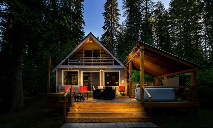 Ardenvoir House | Chiwawa River Chalet