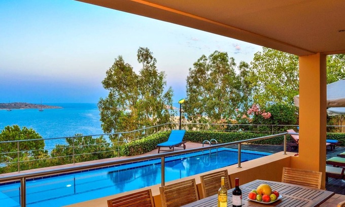Marathi Villa | Chloe Seafront Villa