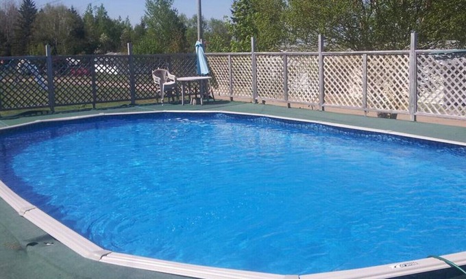 Edgetts Landing Cottage | Chocolate River Cottages - Chocolate River 1 Bedroom Cottage #4