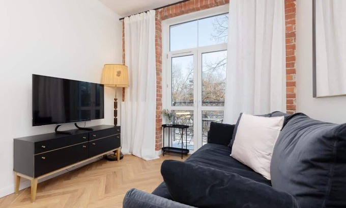 Pruszkow Apartment | Chopina 10 | Stylish Apartment | Parking | Park