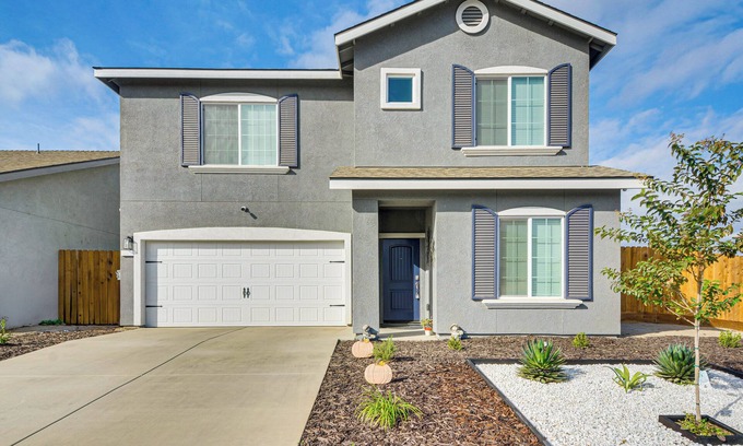 Chowchilla House | Chowchilla Home w/Private Patio!