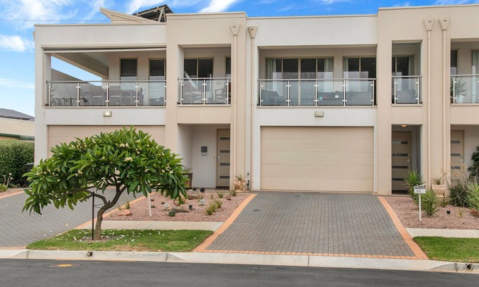 Christies Beach House | Christies Beach Exclusive Townhouse II