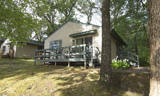 Wisconsin Dells Cottage | Christmas Mountain Village, Wisconsin Dells, 2 Bedroom Cottage