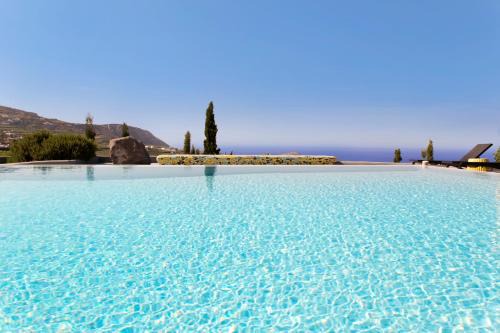 Santorini Hotel | Christou Estate & Villas