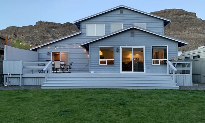 Sunland Estates House | Chukar House of Sunland Estates, 10 minutes from The Gorge