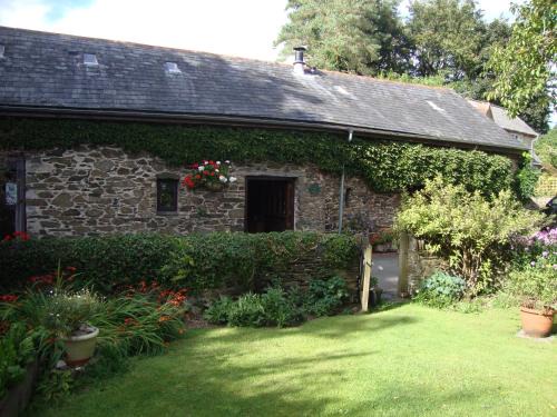 Harberton Bed & Breakfast | Church Barn