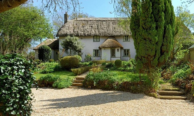 Whitchurch Canonicorum Cottage | CHURCH COTTAGE, pet friendly in Whitchurch Canonicorum