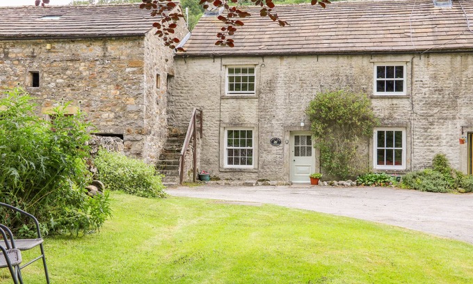 Horton in Ribblesdale Cottage | CHURCH FARM COTTAGE, family friendly, with open fire in Buckden
