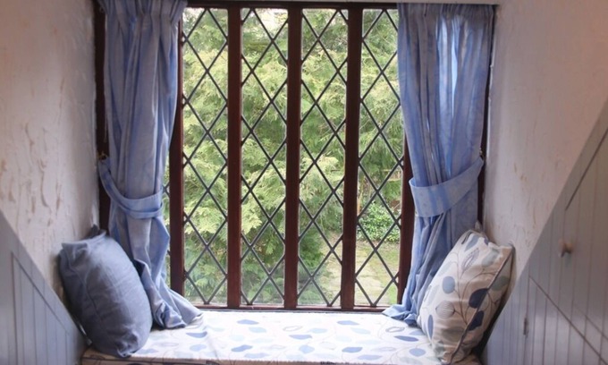 Chesterfield Bed & Breakfast | Church Villa B&B