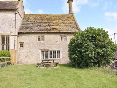 Pulham House | Churchill Cottage