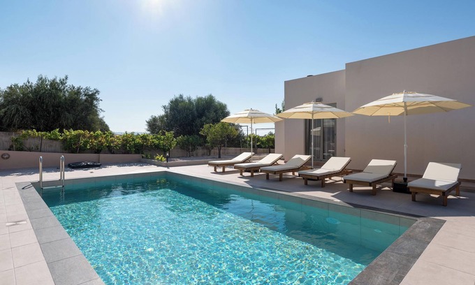 Soroni Villa | Cielo Blu Villa