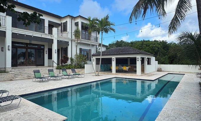 Gambier House | Cima del Marn(Top of the Sea)nnHilltop, private 180 degree ocean view
