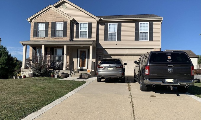 Florence House | Cincinnati/KY Airport-5Bed Vacation Home-close to Cincinnati, Ark, I71/75