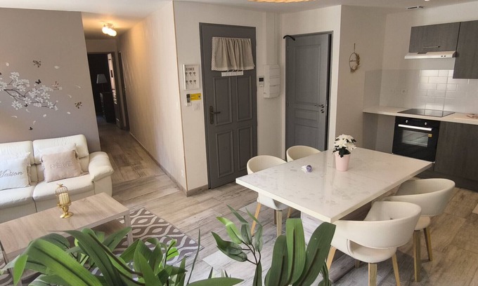 Riez Apartment | Cinema in the Verdon 3 stars