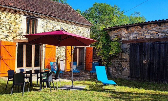 La Cassagne House | Circé : A stay in the Périgord forest