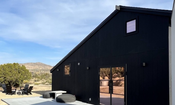 Pioneertown House | Circadian Ranch - Pioneertown / Pipes Canyon Paradise- Epic Skies