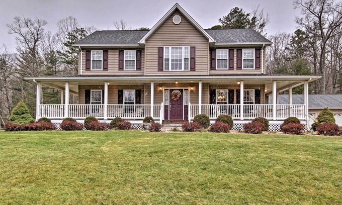 Circleville House | Circleville Home w/ 5 Private Acres & Mtn Views!