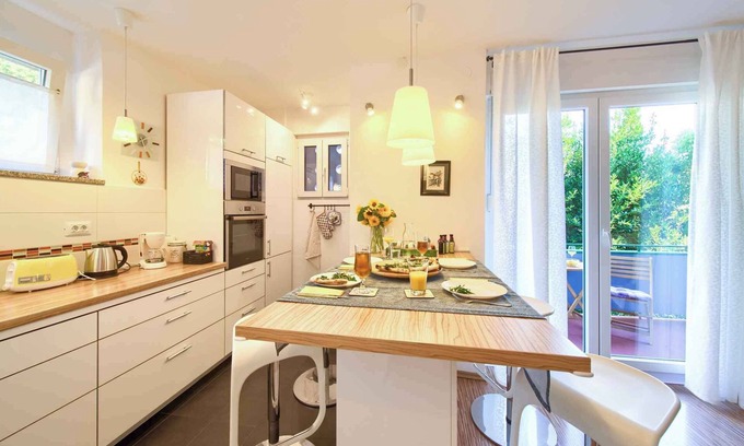 Rijeka Apartment | City apartment with two bedrooms and piano