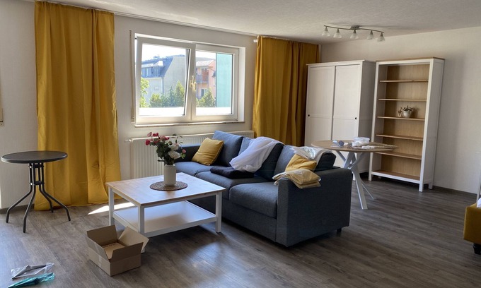 Zwickau Apartment | City-appartement 12.4. mit Balkon