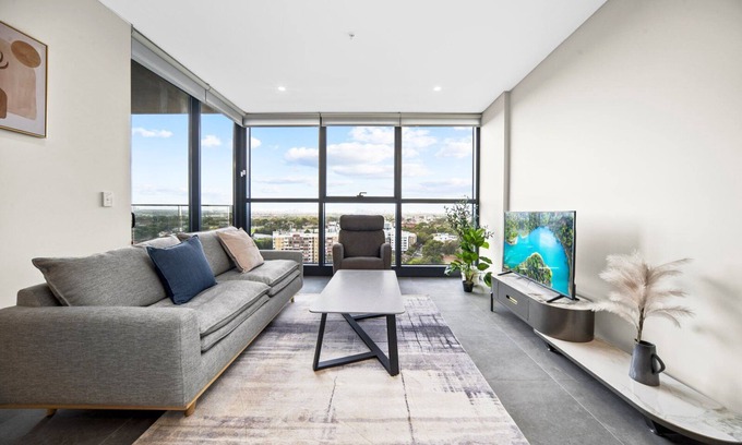 North Strathfield Apartment | City&Bridge View 2 Bed+Study | Homebush