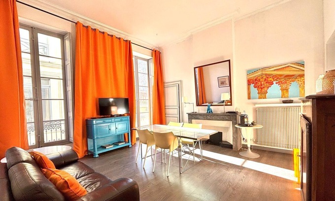 Nimes City Centre Apartment | City Center - 2 Bedrooms Near the Maison Carrée