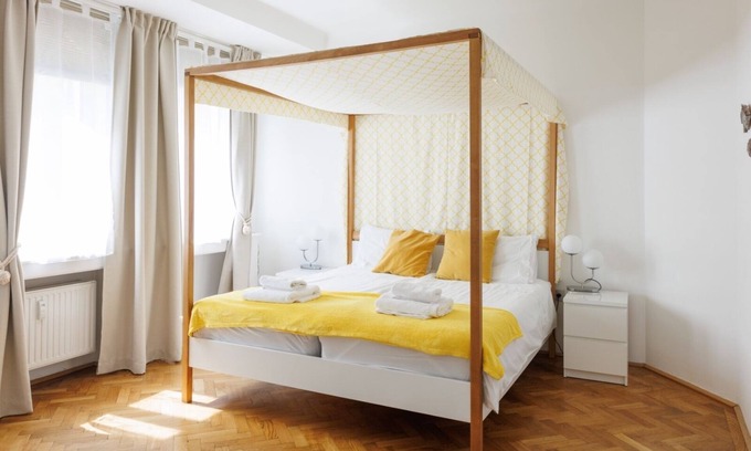 Wieden Apartment | CITY CENTER APARTMENT | OPERA | little Asia