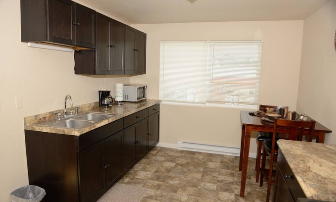 North Bend Hotel | City Center Motel