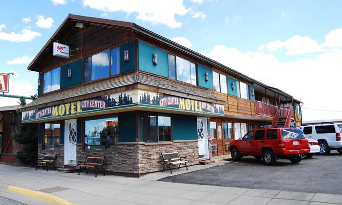 West Yellowstone Hotel | City Center Motel