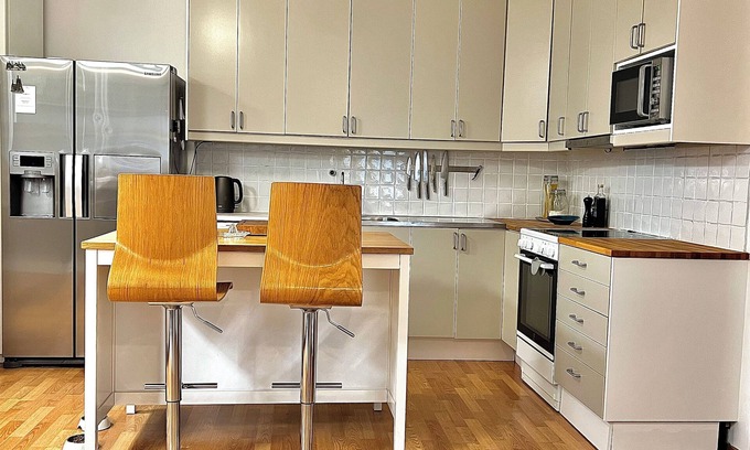 Vasastan Apartment | City Center Residence - 64m2