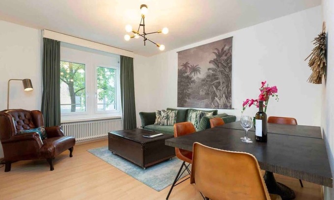Werd Apartment | City Centre 2-BR Spacious Apt RUBY