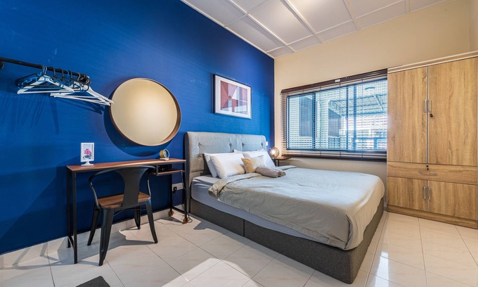 Ampang House | City Centre Designer Houz/5 mins to Sunway Velocity mall/Wifi/9-10pax