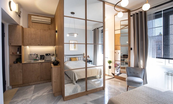 Kosancicev Venac Apartment | City Centre Elegance: Kosancicev Venac Studio