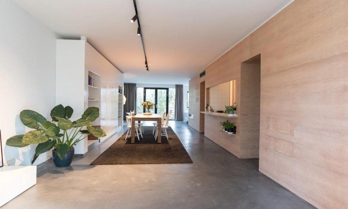 Utrecht City Center Apartment | City centre Loft on the historic Canal