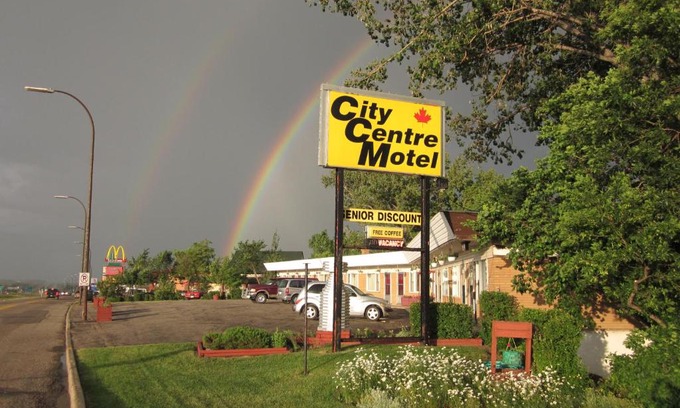 Swift Current Hotel | City Centre Motel