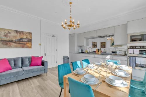 Brighton City Centre House | City Chic Townhouse By My Getaways