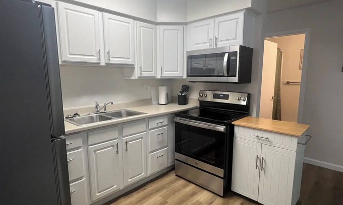 Lansing Apartment | City Comfort: Unit 2 Near Hospitalnn
