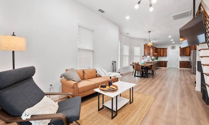 Fort Worth House | City Escape Away from Home - 5 Mins from Downtown