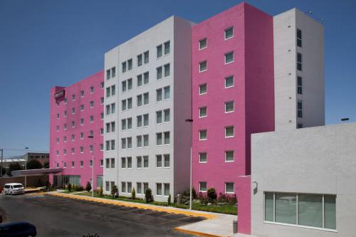 Toluca Apartment | City Express by Marriott Suites Toluca