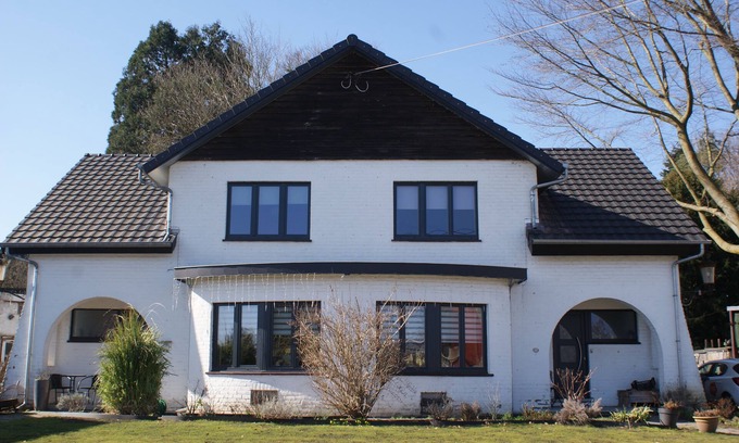 Herstal Apartment | City gîte for business stays near Haut Sart, Herstal