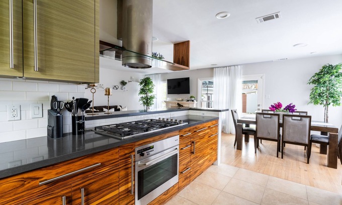 The Plaza House | City Gem with a pool MONTHLY