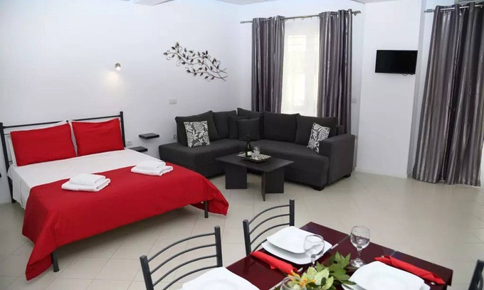Rhodes Apartment | City Heart luxury studio Aurora