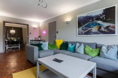 Chester House | City home with parking and garden- pet friendly