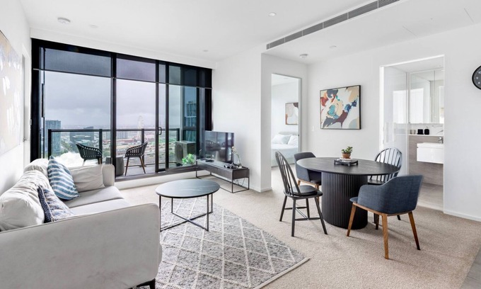 West Melbourne Apartment | City Lights & Cozy Nights 2BR Retreat with a View